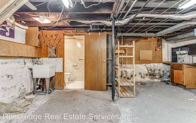 Main picture of 2327 Woodstock Ave
