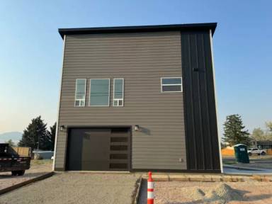 Main picture of 1055 Linden St