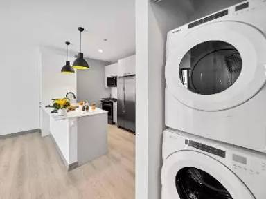 Main picture of Triangle Square Apartments