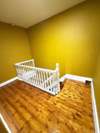 Main picture of 8 Lamprey St