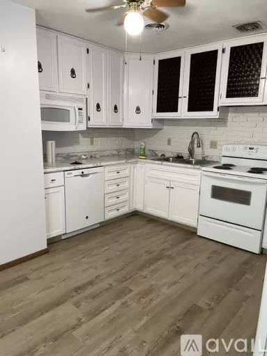 Main picture of 605 Good St