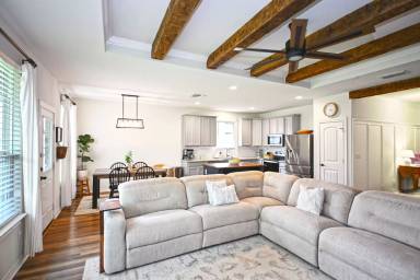 Main picture of 2842 Ridge Berry Rd