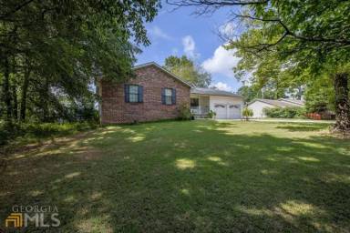 Main picture of 106 Miller Rd