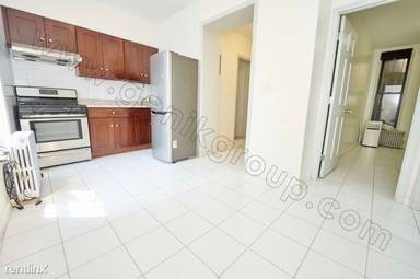 Main picture of 34 Mott St