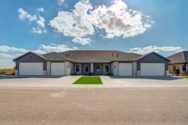 Main picture of 7039 40th St
