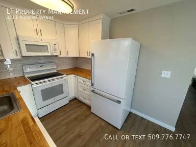 Main picture of 323 E Wabash Ave