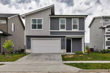 Main picture of 905 NE 16th St