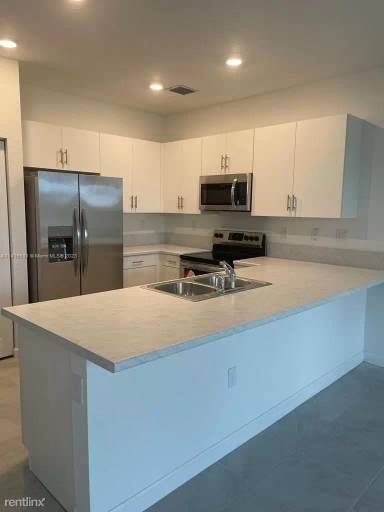 Main picture of 11843 SW 246th Ter