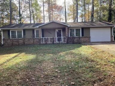 Main picture of 3046 Bruckner Blvd