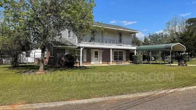 Main picture of 40 Andrews Dr