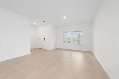 Main picture of 237 Garnet Ave