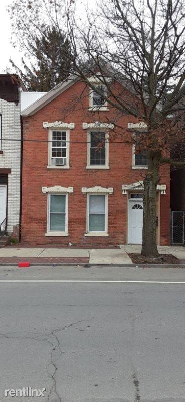 Main picture of 517 1st St