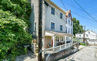 Main picture of 2706 Stella St