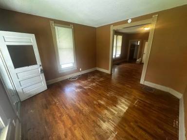 Main picture of 2917 Locust St