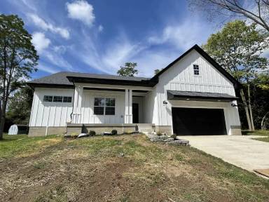 Main picture of 208 Johnson Trl