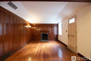 Main picture of 100 W 39th St