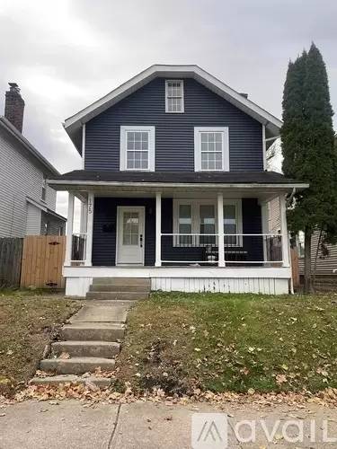 Main picture of 175 E Markison Ave