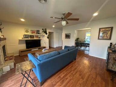 Main picture of 1908 Pompton Dr
