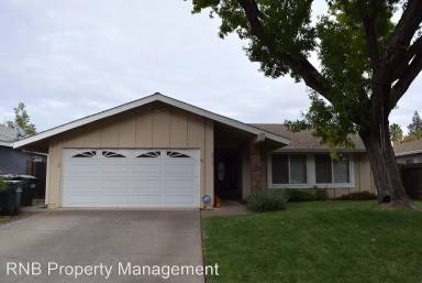 Main picture of 2717 Catania Way