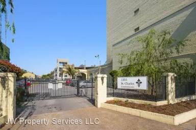 Main picture of 1205 St Charles Condominium