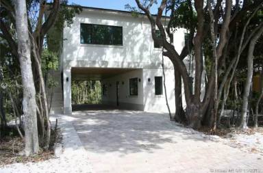 Main picture of 1301 Almay St