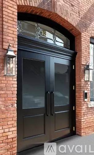 Main picture of 136 Main St