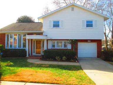 Main picture of 8712 Hartsdale Ave