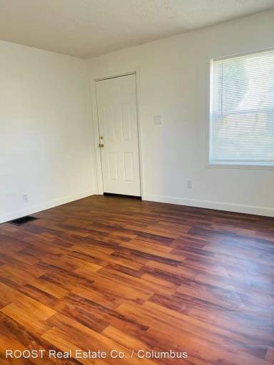 Main picture of 1692 E Whittier St