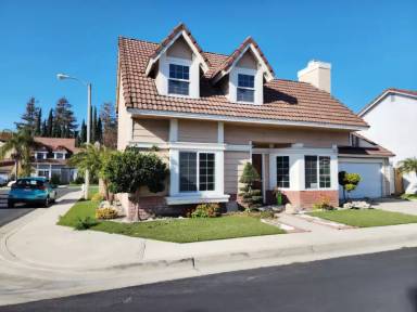 Main picture of 301 Burlington Cmn