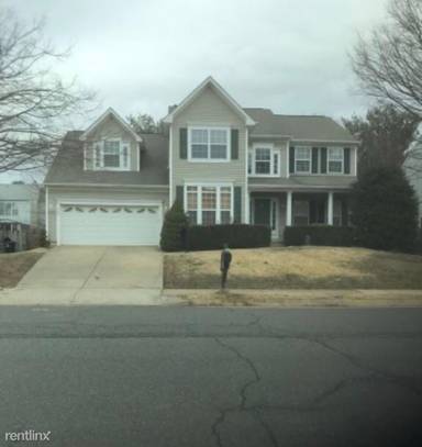 Main picture of 604 Marshall Dr NE