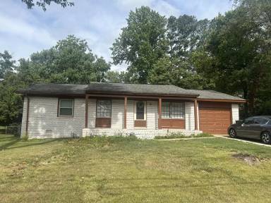 Main picture of 2766 Carolyn Dr SE