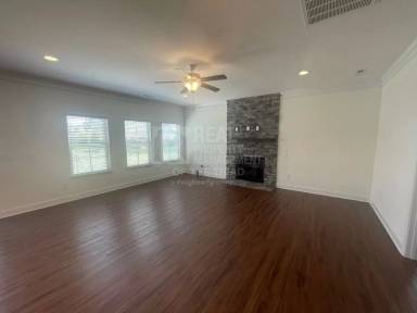 Main picture of 5741 Marblehead Dr