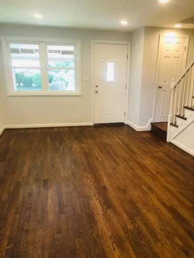 Main picture of 5408 Channing Rd