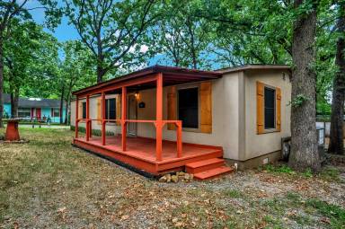 Main picture of 306 Paris Dr