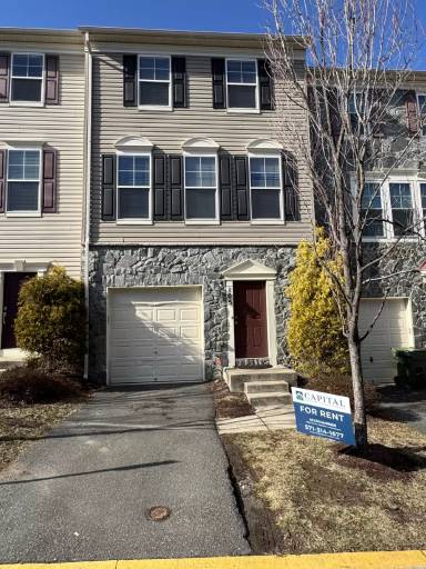 Main picture of 105 Lucas Ln