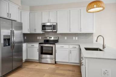 Main picture of 57 Grand St