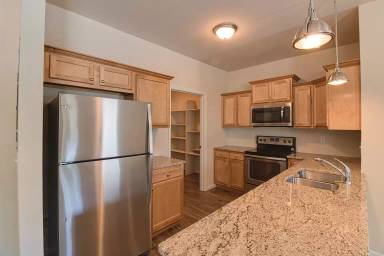 Main picture of 418 N 10th St
