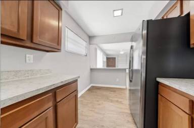 Main picture of 3051 Hobart St