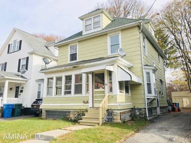 Main picture of 10 Renwood St