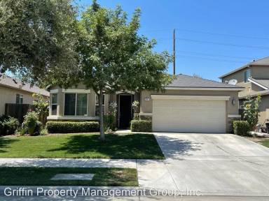 Main picture of 2417 S Laguna Ct