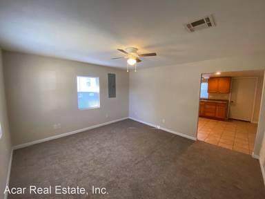 Main picture of 1005 N Cedar St