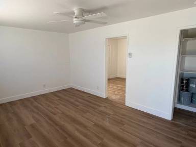 Main picture of 719 E Roosevelt Ave