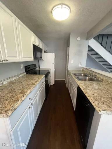 Main picture of 836 E Tiffany Dr