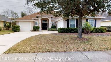 Main picture of 7629 Crosstree Ln