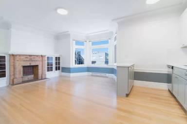 Main picture of 670 Lombard St