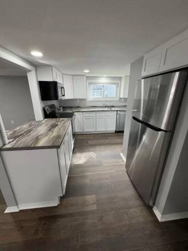 Main picture of 88 Clinton Ave