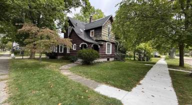 Main picture of 920 Fulton St