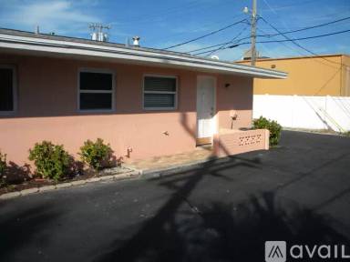 Main picture of 714 Catalina Rd