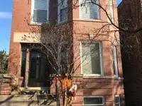 Main picture of 2617 N Sacramento Ave