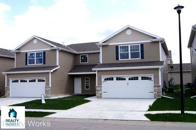 Main picture of 3200 King Ridge Blvd